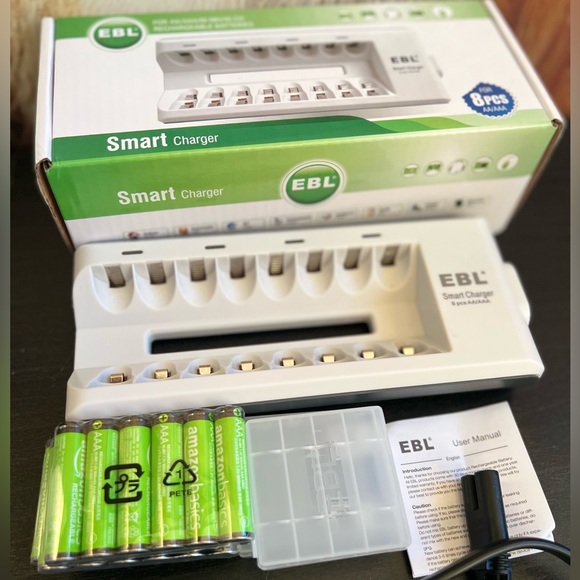 Battery smart charger AAA, AA, etc - Picture 2 of 9